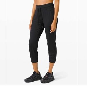 Lululemon Ready to Rulu Jogger Crop size 14